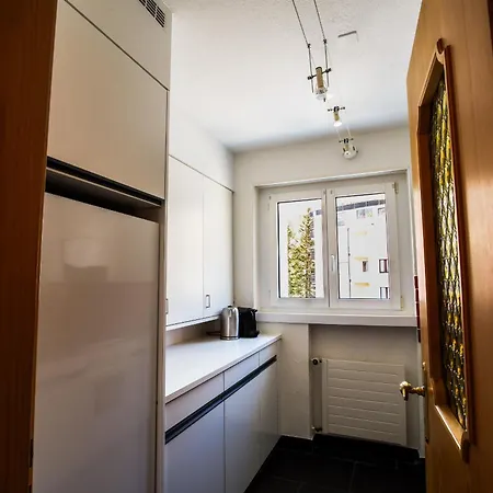 Apartment Champfer -